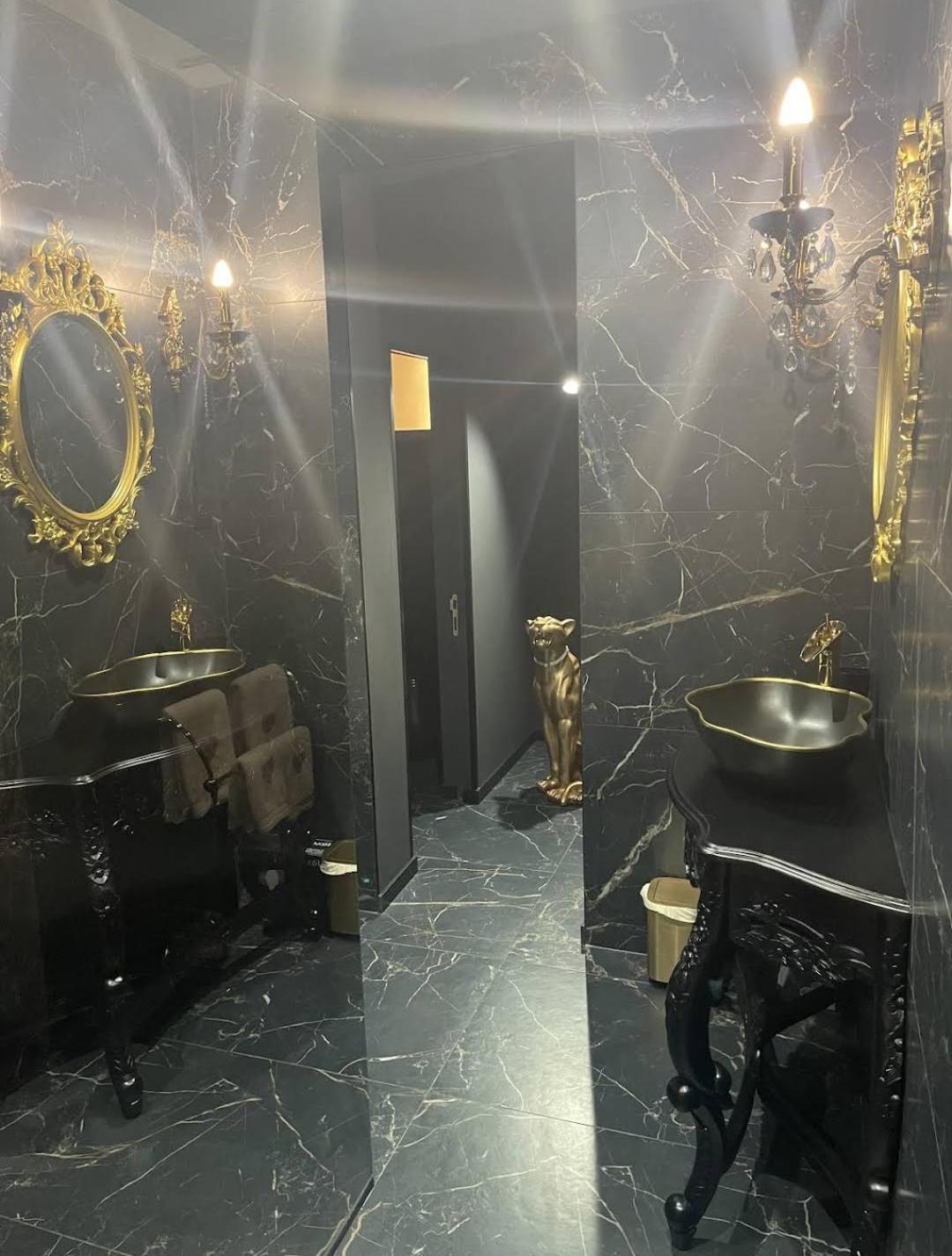Nuit Romantique - Jacuzzi - Beziers - Romance Royale Екстериор снимка